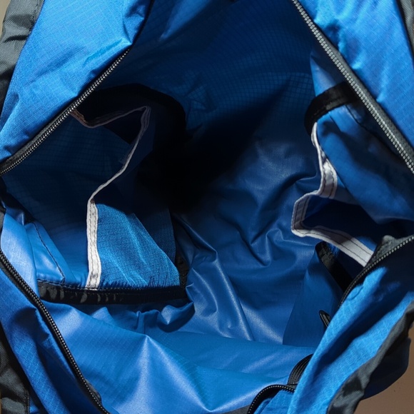 TOM BIHN Large Ziptop Shop Bag in 210 Cobalt Cerylon - Picture 3 of 3